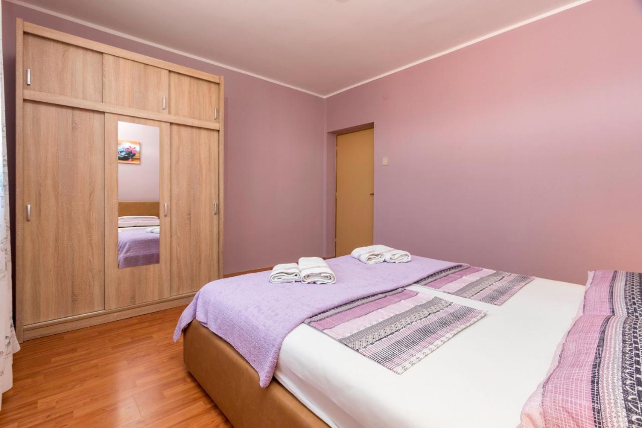 Apartment Rubina With Secure Parking Медулин Екстериор снимка